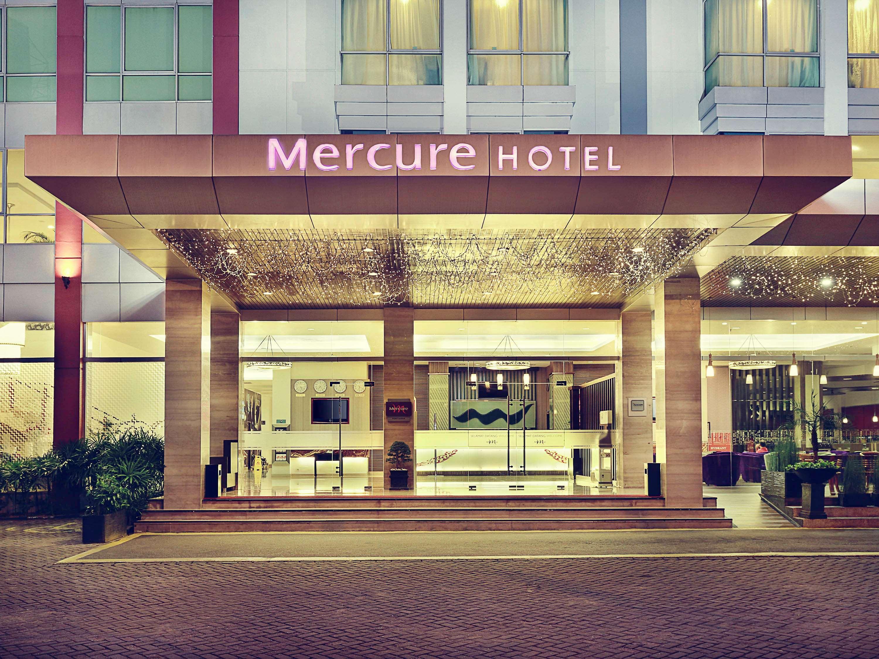 Mercure Pontianak City Center Экстерьер фото
