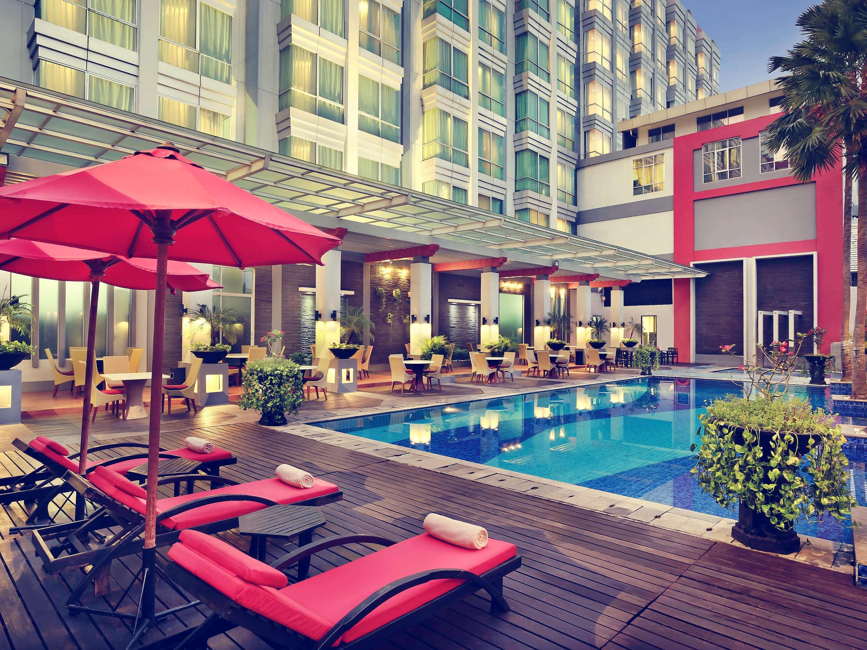 Mercure Pontianak City Center Экстерьер фото